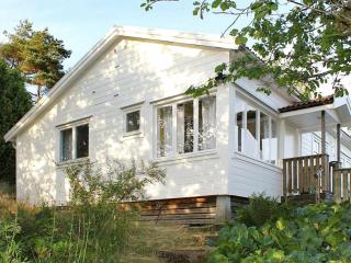 4 person holiday home in UDDEVALLA-By Traum - Sundsandvik - 0