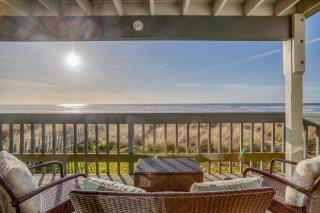 Whale Watcher Condo 1 - Meredith Lodging - Rockaway Beach - 9