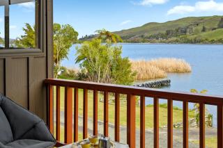 Escape to the Lake - Lake Rotoiti Bach - 9