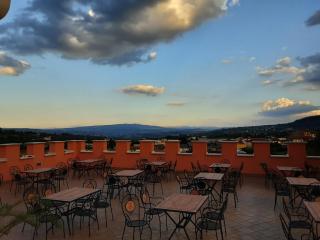 Hotel Castello Torre in Pietra - 1