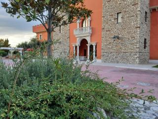 Hotel Castello Torre in Pietra - 2
