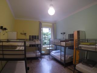 Home Genoa Hostel - Genoa - 4
