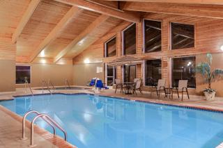 SureStay Plus Hotel by Best Western Litchfield - Litchfield - 1