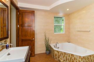 Pomegranate Cottage - Micro-Resort in West Bay - West Bay - 5