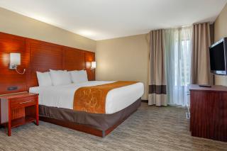 Holiday Inn Express & Suites Milwaukee NW - Park Place by IHG - 9