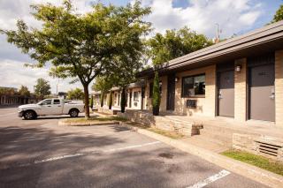 Motel Newstar Laval - 2