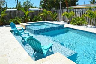 Private heated pool , resort style home , minutes from the beach - Deerfield Beach - 0