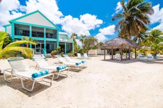 Bit of Heaven by Grand Cayman Villas - Driftwood Village - 4