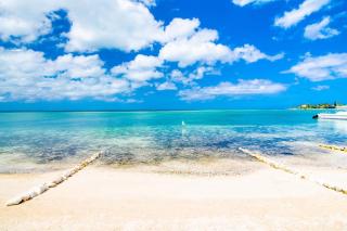Bit of Heaven by Grand Cayman Villas - Driftwood Village - 2