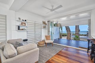 Decked Out By The Sea - Clifton Beach - 5