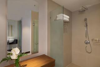 Avani Ao Nang Cliff Krabi Resort - 2