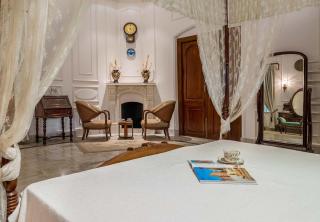 StayVista at Normandy House - Outdoor Sitting with Bathtub & Pool Table - Dehradun - 3