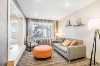 WoodSpring Suites Colton - 5