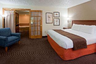 AmericInn by Wyndham Monroe - Monroe - 4