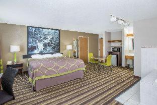 Super 8 by Wyndham Brookings - Brookings - 4