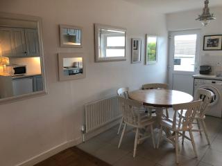 Nanny Willow's Cottage - Portballintrae - 2