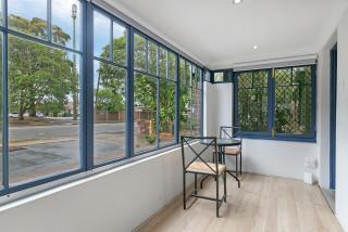 KOZYGURU ARNCLIFFE SYDNEY AIRPORT LUXURY RENOVATED 3 BED free parking NAR232 - 8