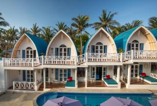 Santorini Beach Resort - Gili Trawangan - 4