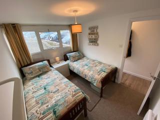 Sunsets In Porthtowan, Beachfront apartment - 3