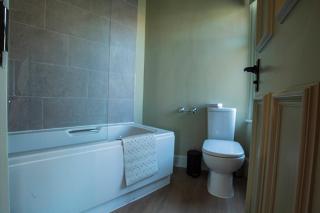 Kings Arms Hotel - 8