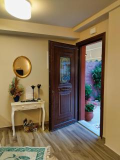 Mama's Cozy Room 3 - 5