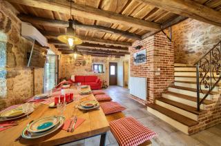 Holiday House Ursa - 1