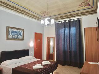 Adelaide House - 4