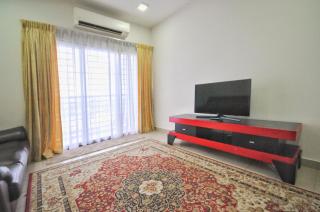 Rusnoor Homestay Alami Residensi 2-19-2 - Shah Alam - 0