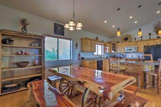 Overgaard Cabin with Pool Table and Incredible View - Overgaard - 5