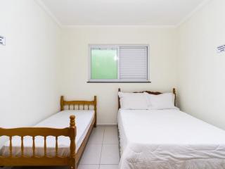 Apartamento com ar condicionado e Wi-fi, frente mar - 02 dormitórios - Edifício Luz do Sol - 1