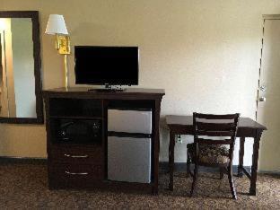 Americas Best Value Inn and Suites Greenwood - Greenwood - 7