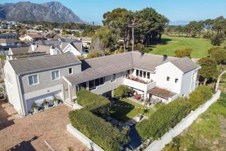 Hermanus Lodge on the Green - Solar Power - Hermanus - 8