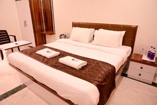 HOTEL DAKSH - 6