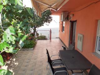 Apartman Marino- autentični domaćinski smještaj - Karlobag - 8