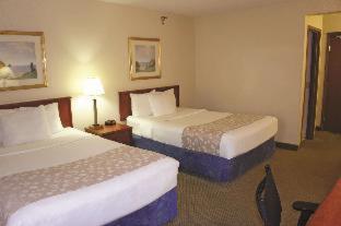 La Quinta Inn by Wyndham Omaha Southwest - 4
