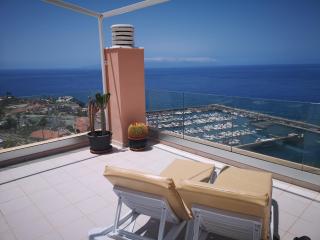 Luxury Apt. with Stunning Sea View - 1
