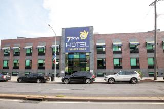7 Days Hotel - Bronx - 7