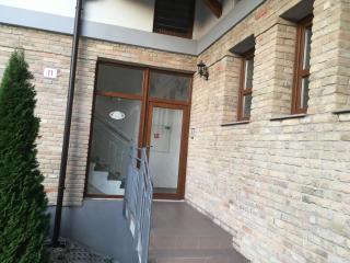 Kondé Apartments B - 1