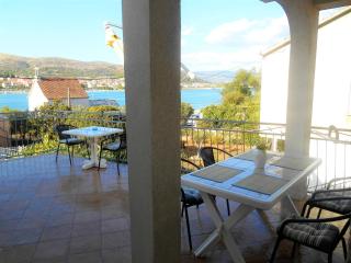 Apartments Brešan - Trogir - 1