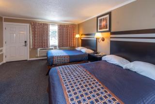 Surf Motel and Gardens - Fort Bragg - 9