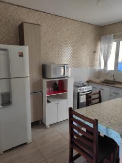 Sarau's Beach House Boracéia - 4