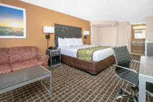 Days Inn by Wyndham Hamilton - Hamilton - 8