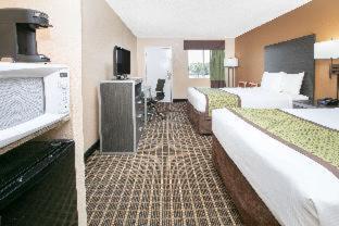 Days Inn by Wyndham Hamilton - Hamilton - 4