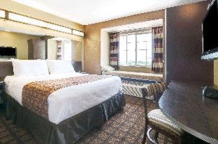 Microtel Inn & Suites by Wyndham Austin Airport - Austin - 2