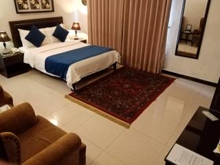 Crosswinds Guest House - 3