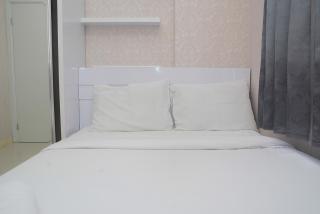 Comfortable 2BR Green Pramuka City Apartment By Travelio - 9