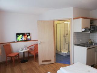 Mikro Apartments Erding - Erding - 8
