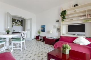 JOIVY Spectacular Sea View Apt for 5 with Terrace - 2