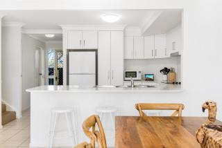 Bayside Court Apartments - 7
