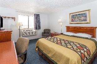 Super 8 by Wyndham Pontiac - Pontiac - 8